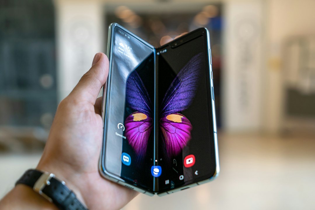 Foldable smartphone guide and comparison at Infinite Tech Kenya