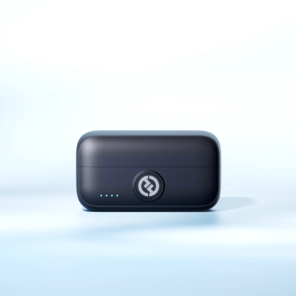 Hollyland LARK M3 wireless microphone charging case