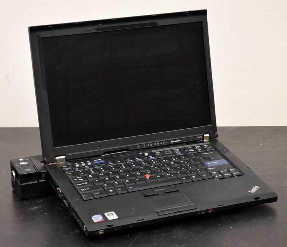 Lenovo ThinkPad T400 model reference photograph; actual used laptop condition and accessories may differ